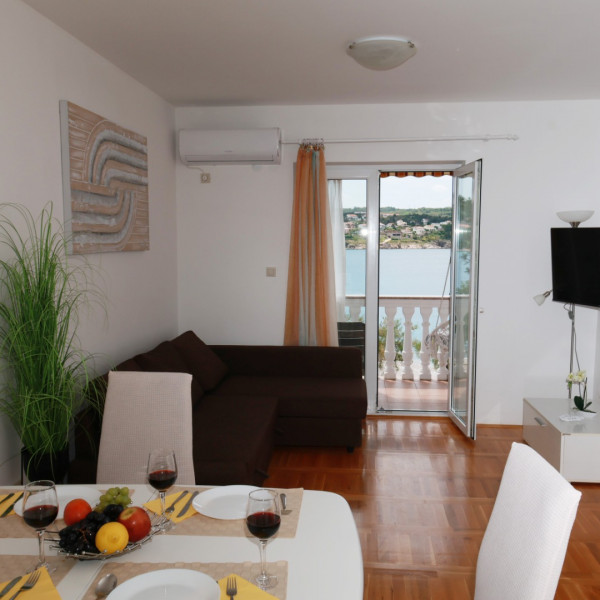 Kitchen, Apartments Villa Tiha Sea Beach, Apartments Villa Tiha on the beach, Šilo, Krk Island, Croatia Šilo