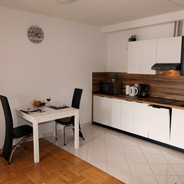 Kitchen, Apartments Villa Tiha Sea Beach, Apartments Villa Tiha on the beach, Šilo, Krk Island, Croatia Šilo