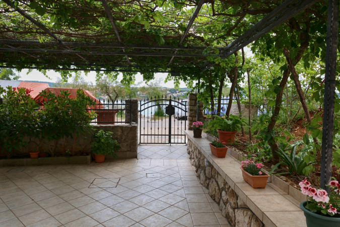 Accommodation, Apartments Villa Tiha on the beach, Šilo, Krk Island, Croatia Šilo