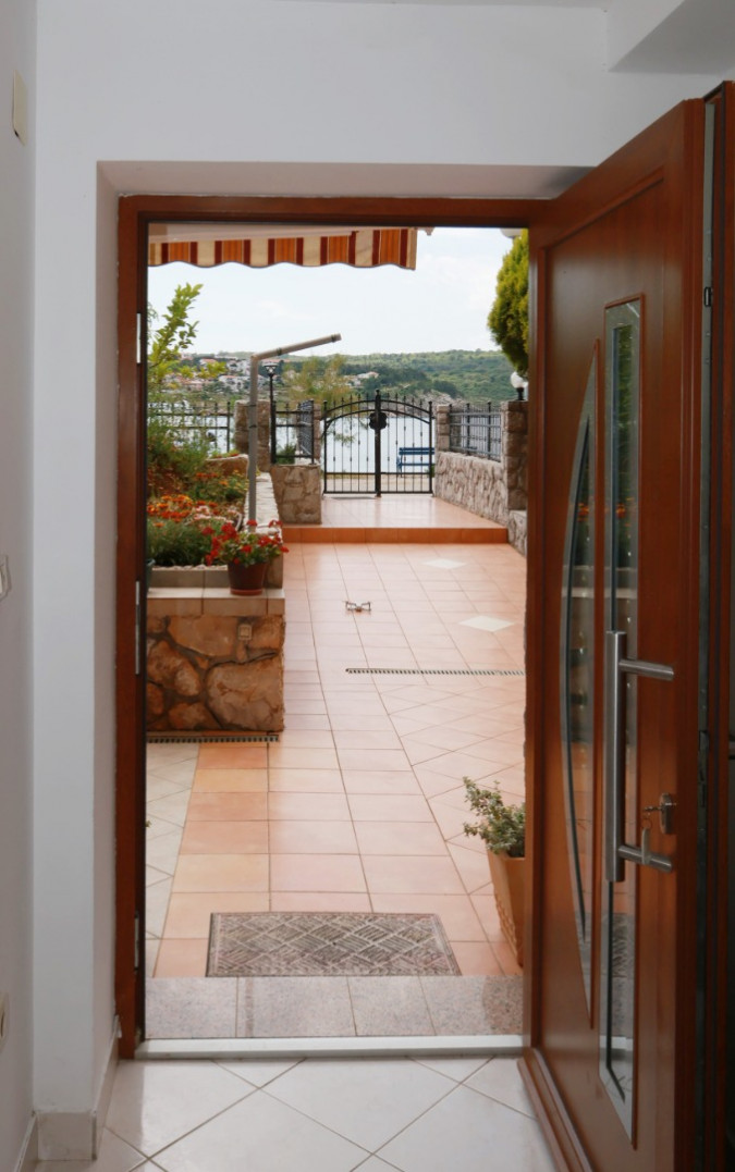 Accommodation, Apartments Villa Tiha on the beach, Šilo, Krk Island, Croatia Šilo