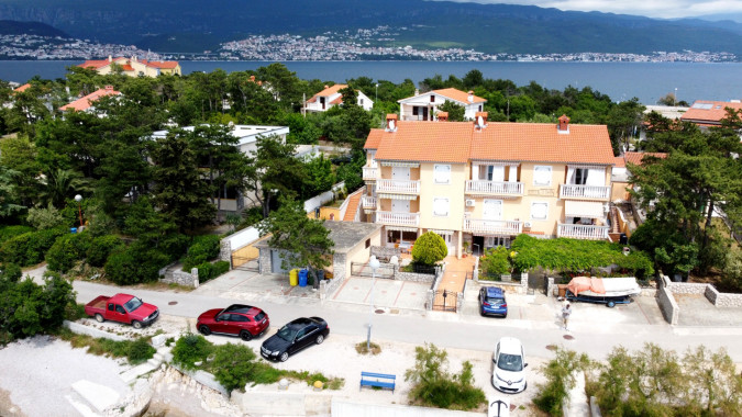 Accommodation, Apartments Villa Tiha on the beach, Šilo, Krk Island, Croatia Šilo