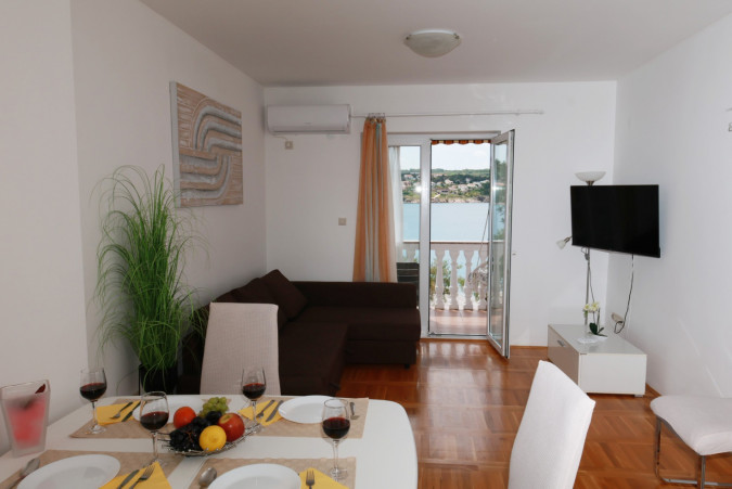 Apartment 1, Apartments Villa Tiha on the beach, Šilo, Krk Island, Croatia Šilo