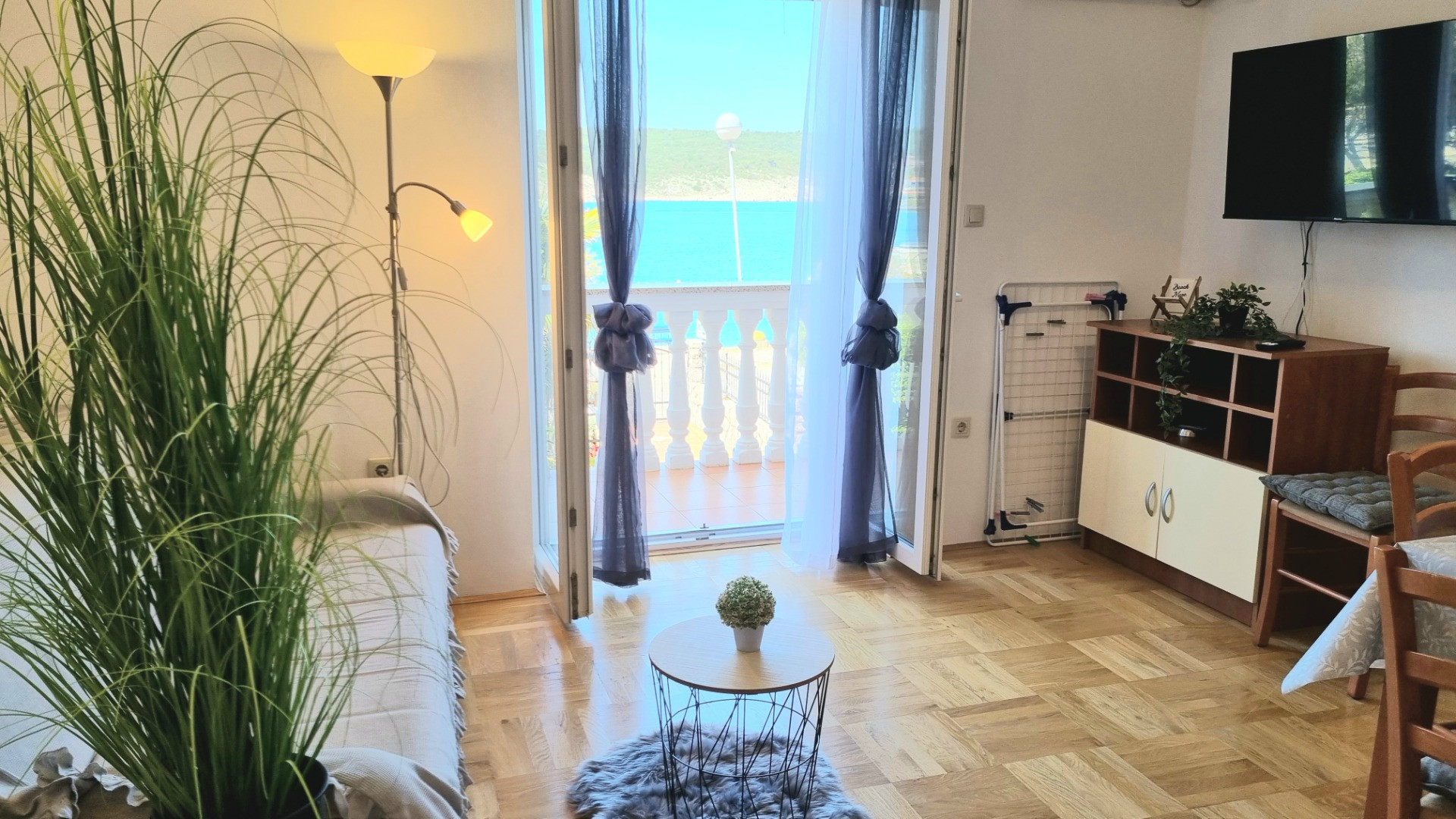 Apartments Villa Tiha - Enjoy your seaside holiday, Apartments Villa Tiha on the beach, &Scaron;ilo, Krk Island, Croatia &Scaron;ilo